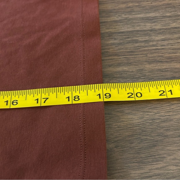 ❤️ Uniqlo Terracotta Short Sleeve Tee M - Picture 8 of 8